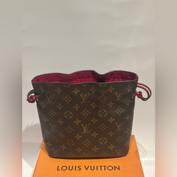 Louis Vuitton monogram pouch noe bag - Picture 1 of 10